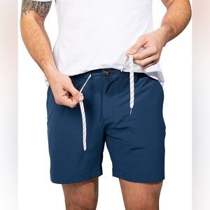 Chubbies The New Avenues Everywear 6" Performance Shorts Navy Size Large.  23